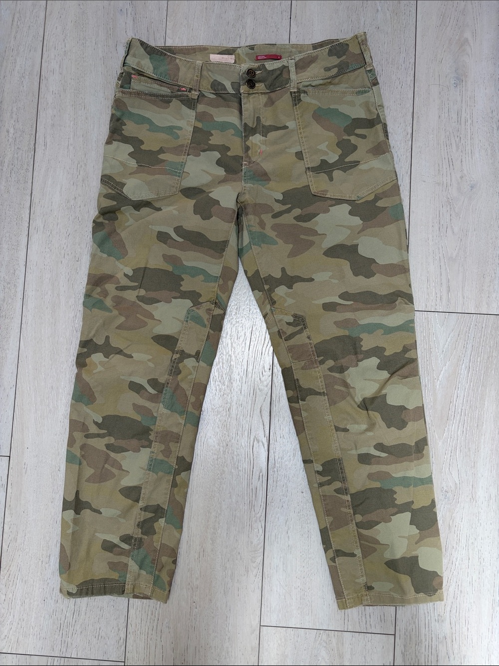 Anthropologie Pilcro The Wanderer Pant 
Camo Ankle Pants in Olive and Khaki
